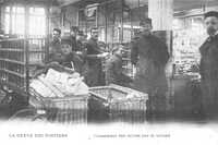  1909 Greve des postiers des soldats trient le courrier_new.jpg 